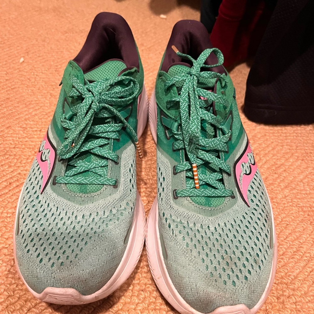 Women’s Saucony running sneakers